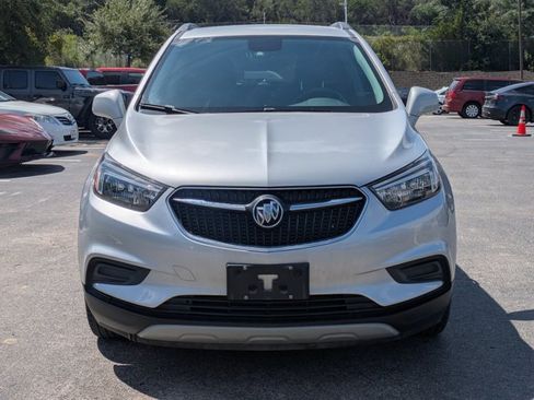 Used 2022 Buick Encore Preferred w/ Safety Package FWD image 2