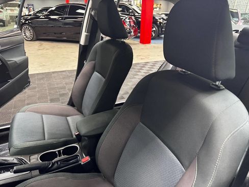 Used 2017 Toyota Corolla LE image 33