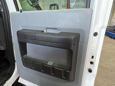 Used 2015 Ford F350 XL w/ Power Equipment Group image 17