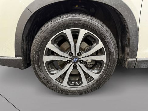 Used 2019 Subaru Forester Limited AWD/4WD image 14