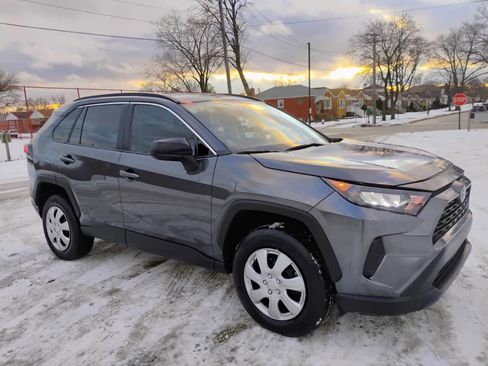 Used 2020 Toyota RAV4 LE w/ All Weather Liner Package FWD image 19