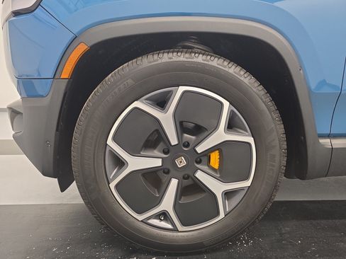 Used 2022 Rivian R1T Launch Edition AWD/4WD image 9
