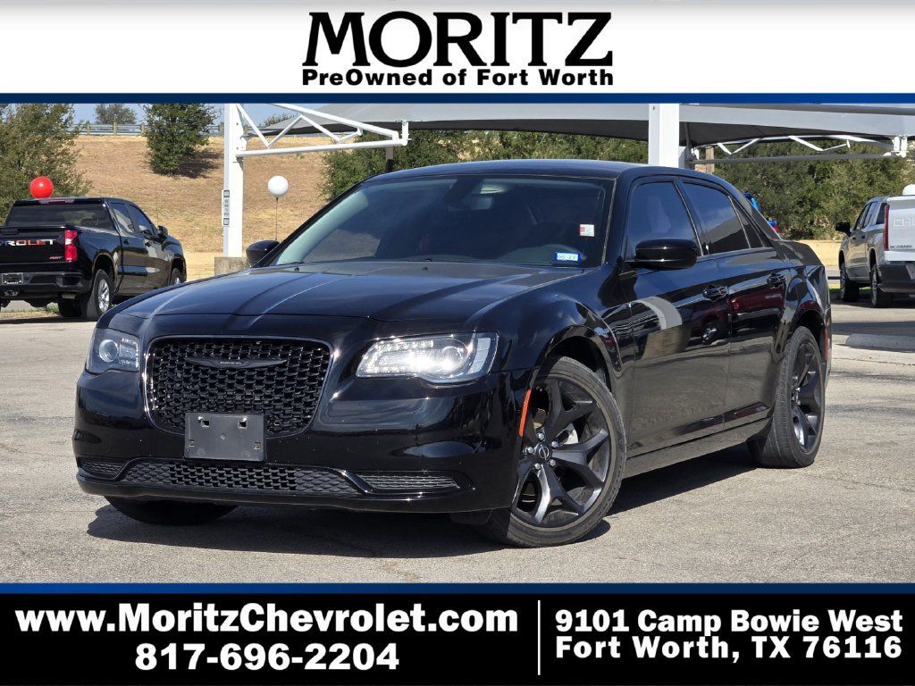 Used 2023 Chrysler 300 Touring w/ Sport Appearance Package RWD image 1