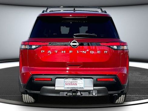New 2026 Nissan Pathfinder SV image 4