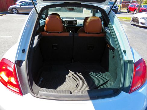 Used 2017 Volkswagen Beetle 1.8T Classic image 30