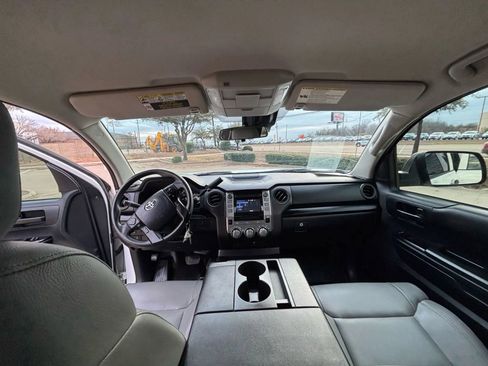 Used 2018 Toyota Tundra SR RWD image 20