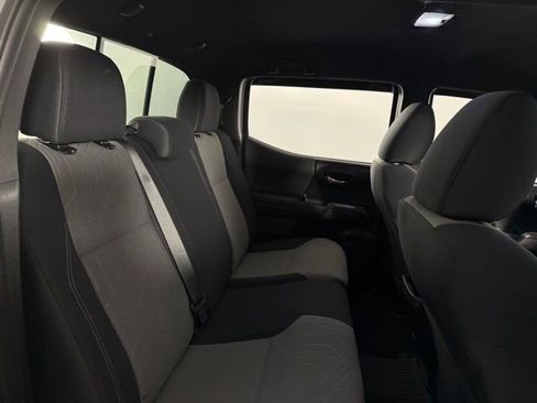 Used 2022 Toyota Tacoma TRD Off-Road w/ Technology Package image 40