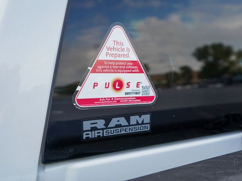 Used 2021 RAM 1500 Laramie image 19