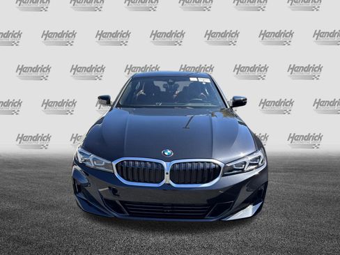 Certified 2025 BMW 330i Sedan RWD image 3