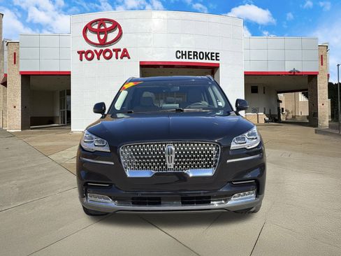 Used 2022 Lincoln Aviator Reserve w/ Equipment Group 201A image 2