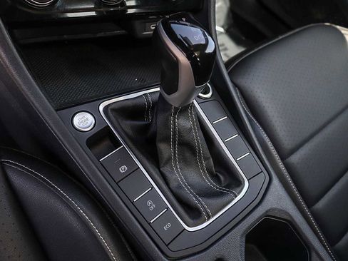 Used 2024 Volkswagen Jetta SE image 20