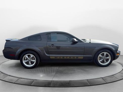 Used 2007 Ford Mustang Coupe image 4