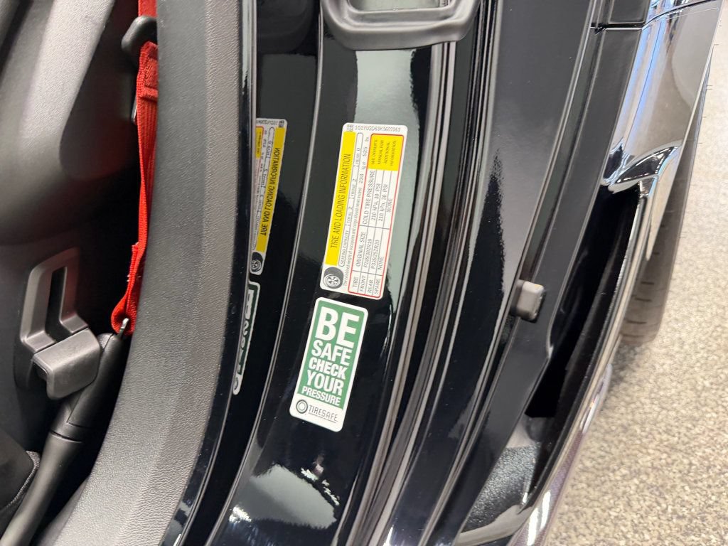 Used 2019 Chevrolet Corvette Z06 RWD image 39