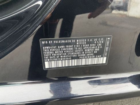 Used 2025 Volkswagen Jetta SE image 23