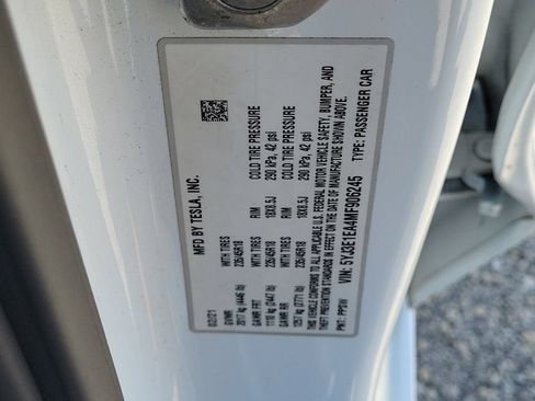 Used 2021 Tesla Model 3 Standard Range Plus RWD image 27