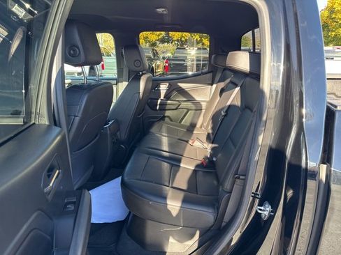 Used 2023 Chevrolet Colorado LT w/ LT Convenience Package III image 13