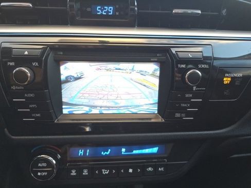 Used 2015 Toyota Corolla S image 18