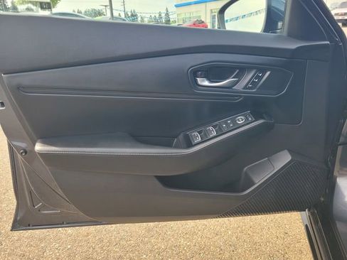 Used 2025 Honda Accord Touring image 18