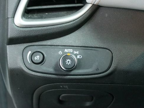 Used 2017 Chevrolet Trax LT w/ Sun & Sound Package FWD image 14