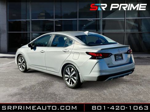 Used 2021 Nissan Versa SR image 2