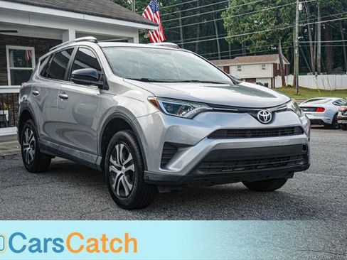 Used 2016 Toyota RAV4 LE FWD image 6