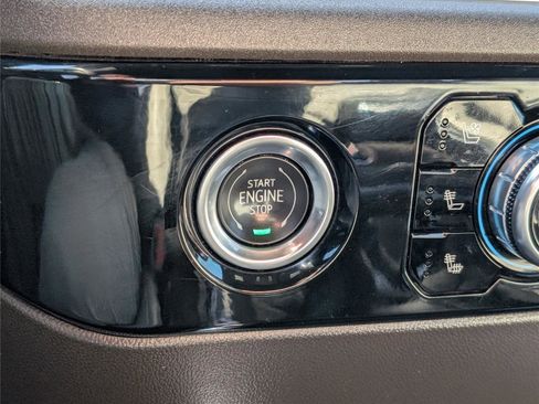 Used 2023 GMC Sierra 1500 SLT w/ SLT Premium Package image 20