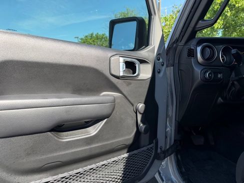 Used 2023 Jeep Wrangler Unlimited Sport AWD/4WD image 15
