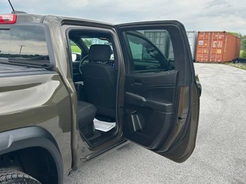 Used 2024 Chevrolet Colorado Trail Boss w/ Advanced Trailering Package AWD/4WD image 35