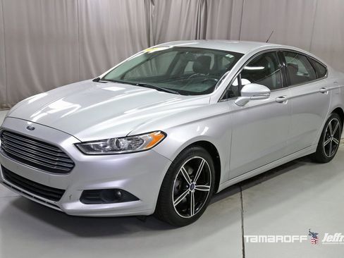 Used 2013 Ford Fusion SE image 17