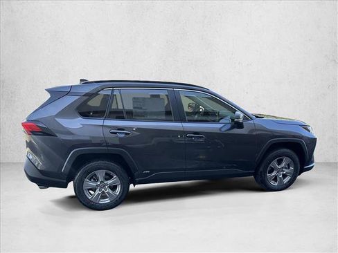 Used 2025 Toyota RAV4 XLE image 4