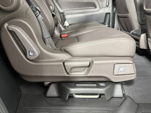 Used 2021 Honda Odyssey EX-L image 20