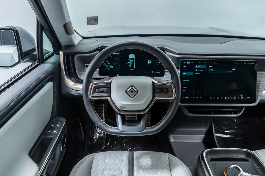Used 2023 Rivian R1S Launch Edition Quad AWD/4WD image 15
