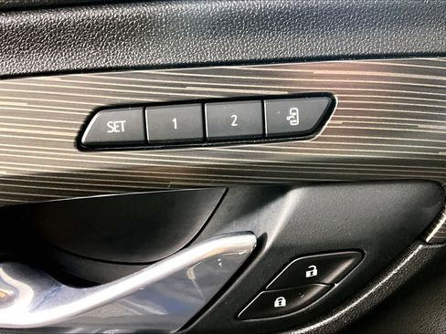 Used 2021 GMC Terrain SLT w/ LPO, Floor Liner Package image 33