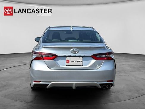 Used 2023 Toyota Camry SE FWD image 6