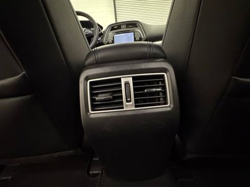 Used 2017 Nissan Maxima SR image 29