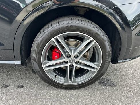Used 2018 Audi SQ5 Premium Plus w/ S Sport Package AWD/4WD image 37