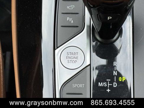 Used 2025 BMW X4 M40i w/ Premium Package image 21