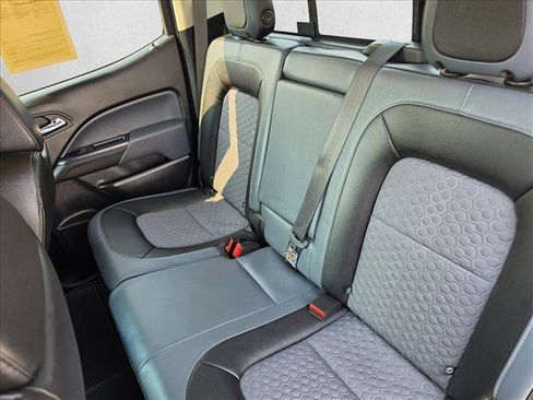 Used 2020 Chevrolet Colorado Z71 AWD/4WD image 19