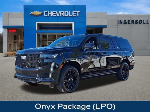 Used 2024 Cadillac Escalade ESV Sport Platinum w/ LPO, ONYX Package image 4