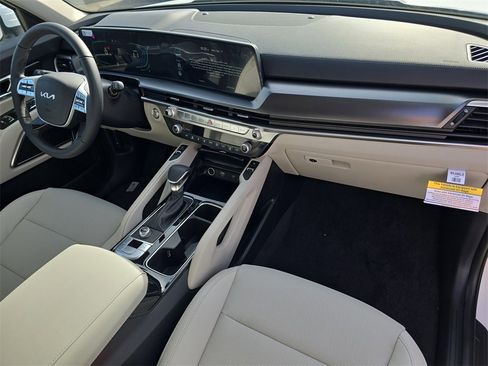 New 2025 Kia Telluride S image 14