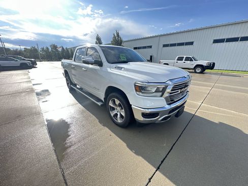 Used 2023 RAM 1500 Laramie AWD/4WD image 16