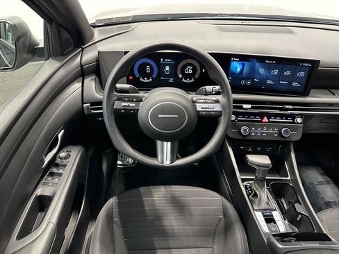 Certified 2025 Hyundai Santa Cruz SE AWD/4WD image 19