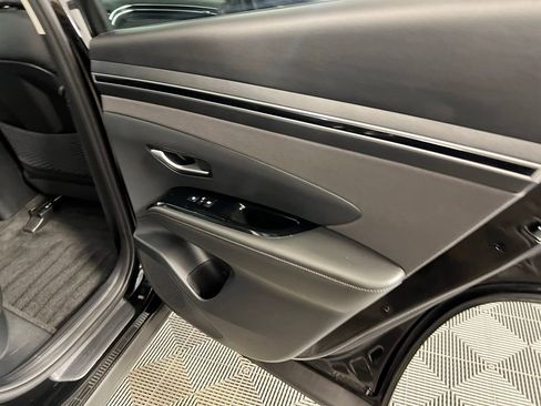 Used 2023 Hyundai Tucson Limited image 23