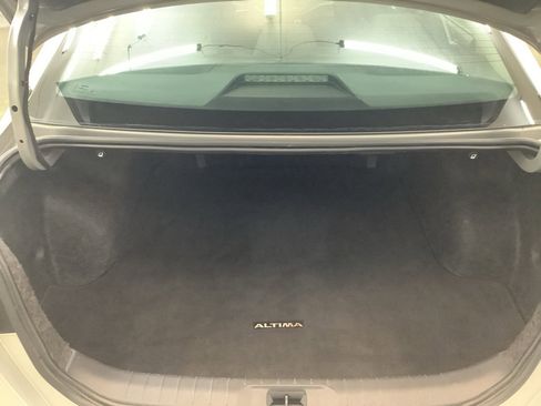 Used 2023 Nissan Altima 2.5 SV FWD image 8