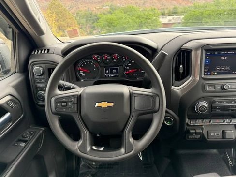 Used 2025 Chevrolet Silverado 1500 W/T w/ WT Value Package AWD/4WD image 15