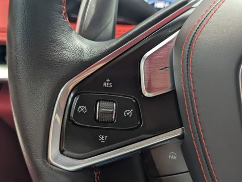 Used 2023 Chevrolet Corvette Stingray Premium Conv w/ Z51 Performance Package image 21