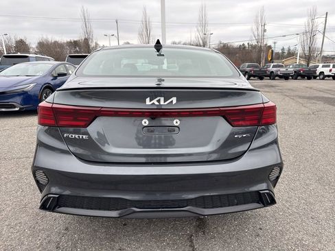 Used 2024 Kia Forte GT-Line w/ GT-Line Premium Package image 3
