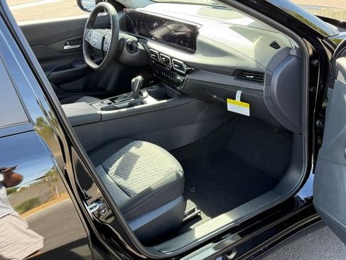 New 2026 Nissan Sentra SV w/ SV Convenience Package FWD image 26