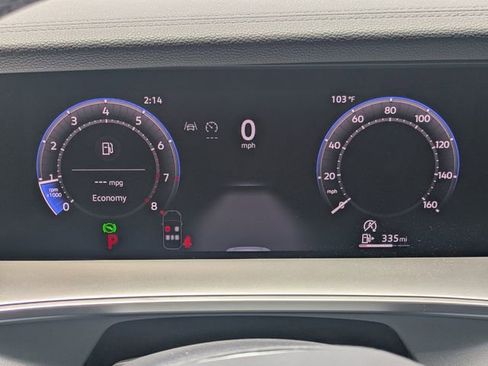 Used 2026 Volkswagen Tiguan SE FWD image 28
