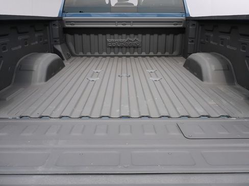 Used 2024 Chevrolet Silverado 2500 High Country AWD/4WD image 18